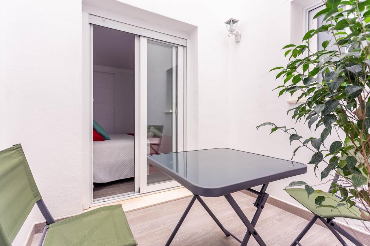 Style & Design By Sevillaluxurysuites *