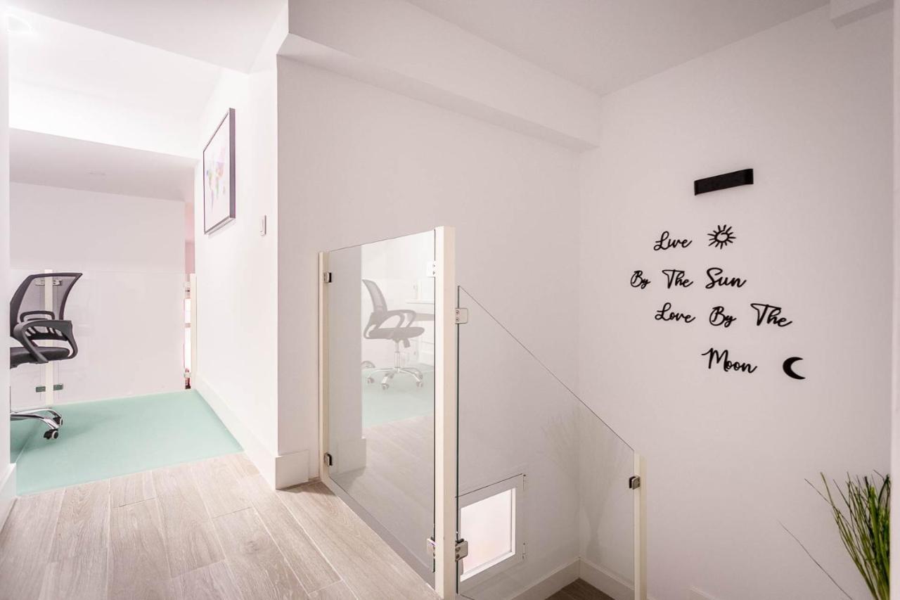 Appartement Style & Design By Sevillaluxurysuites *