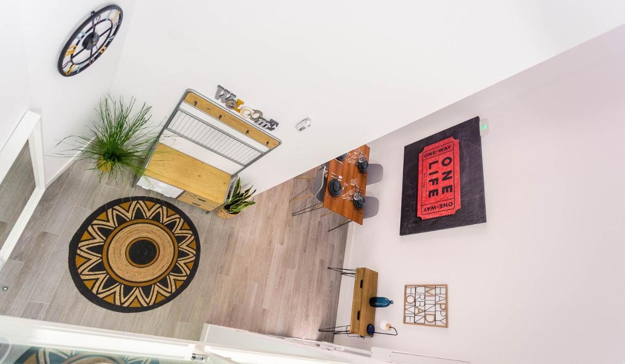 Style & Design By Sevillaluxurysuites Appartement