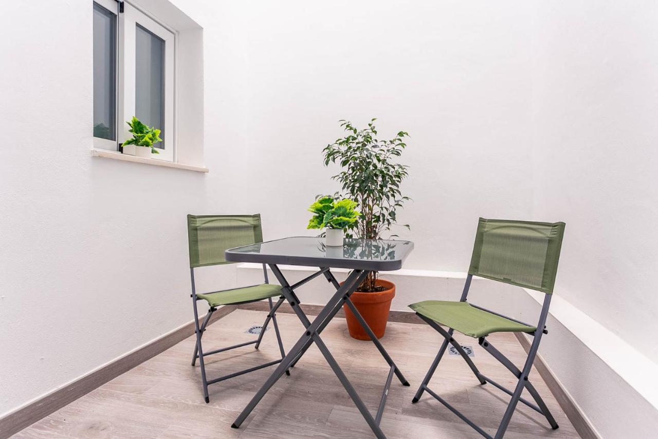 Appartement Style & Design By Sevillaluxurysuites *